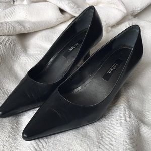 Liz & co leather medium heals